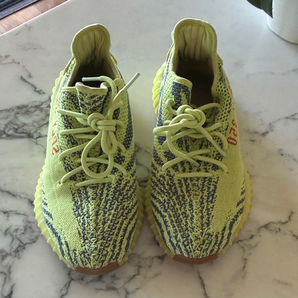 Adidas Yeezy Boost 350 V2 in semi frozen yellow